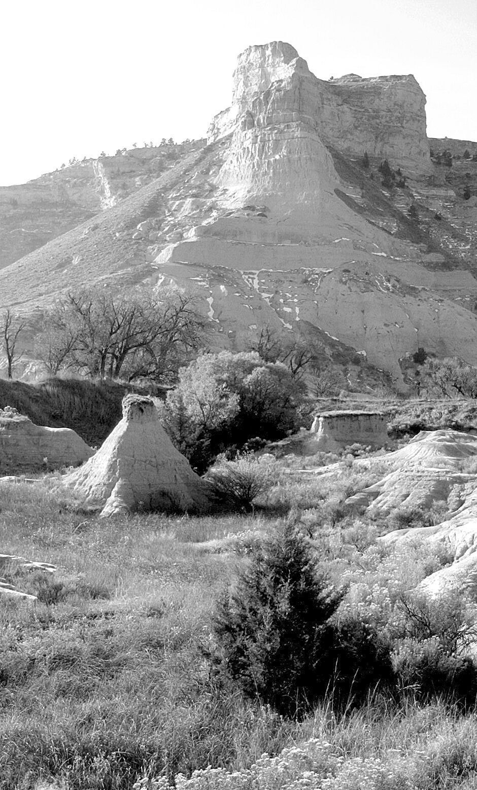Scotts Bluff National Monument - vertical.tif